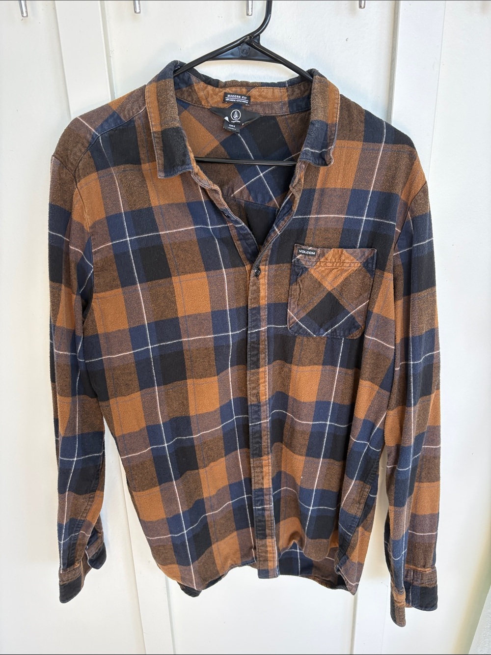Volcom Men's Plaid Button-Down Flannel Shirt - Brown & Blue/Black